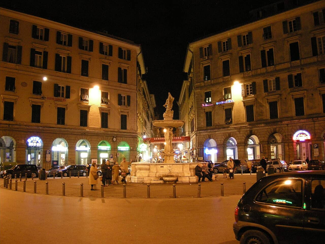 domenica pedonale Genova piazza Colombo