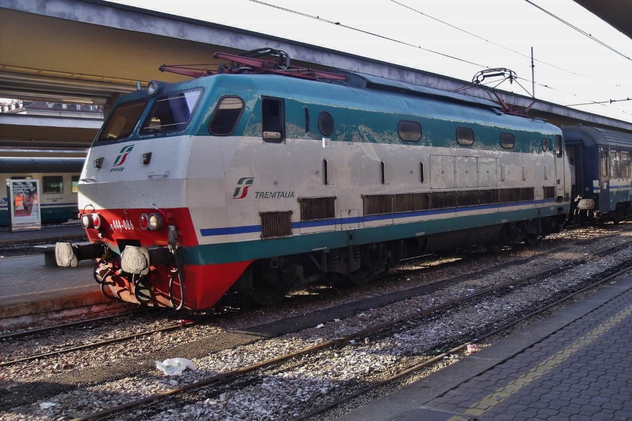 Circolazione treni sospesa